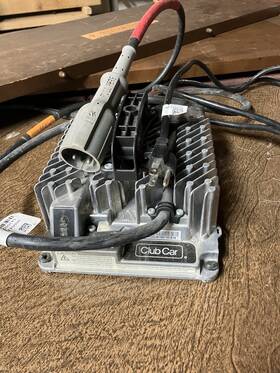 142000363 Club Car 48v Battery Charger