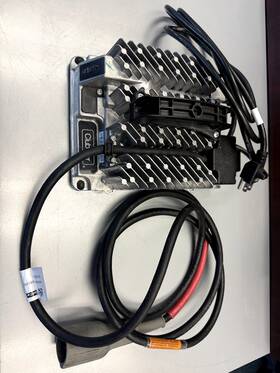Dqsf481817101514 Club Car 48v Golf Cart Battery Charger Oem Ds / Precedent Serial Dqsf4818171