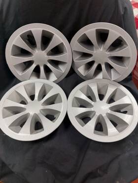 665144 E-z-go Oem 8 Inch Used Deep Dish Silver Hubcaps-set Of 4-not Perfect-but Who Is