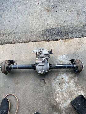 670468 E-z-go Ezgo Rxv Golf Cart Rear Trans/axle Assembly With Brakes