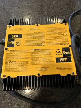 916-7200-01 E-z-go Golf Cart Charger Delta-q Quiq 1500 Model . 72 Volt