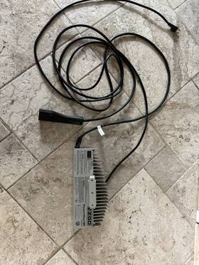 Chrgr-007 E-z-go 48v Ezgo Rxv Golf Cart Battery Charger