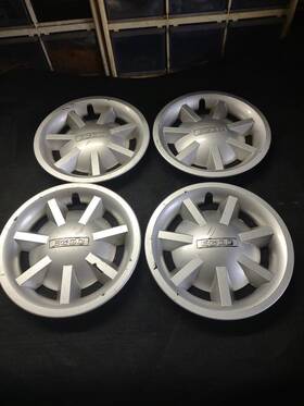 Ezgo 1312 Golf Cart Hubcaps Used 8 Inch Set Of Four