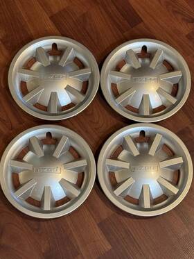601635 Ezgo Golf Cart Oem Set Of 4 Hub Caps Wheel Covers 8 Inch Champagne Color