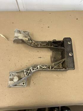 72011g01 Ezgo 2002 Txt Rear Engine Transaxle Carrier Cradle B672 72011g01 Ezgo 2002 Txt Rear Engine Transaxle Carrier Cradle B672