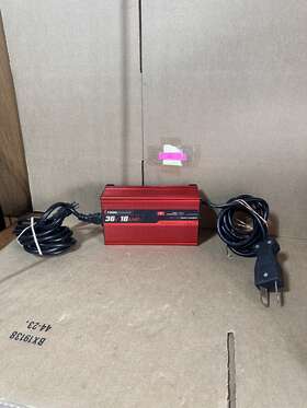 F36v18a201 Form Charge Crowfoot Used Battery Charger F36v18a201 Form Charge Crowfoot Used Battery Charger