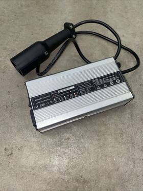 Ign1385202 Genrics For Yamaha Drive G29 2007-up Models 48v 6a 3-pin Golf Carts Battery Charger