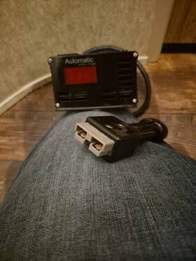 Ch-m365d Intelipro Ezgo Marathon 36 Volt Ez-go Golf Cart Battery Charger Desulfator Reconditioner Ch-m365d Intelipro Ezgo Marathon 36 Volt Ez-go Golf Cart Battery Charger Desulfator Reconditioner