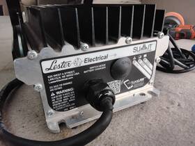 Lester 27800g01aesow1 Summit Series 27800 48-volt 13-amp Hi-freq Battery Charger Yamaha 2 Pin