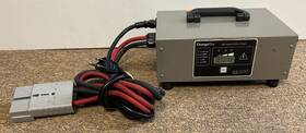 24-cbhf2-m Spe 36-25 Ma6 Charge Plus Cbhf2-m 115-240v / 48v 20a High Frequency Charger