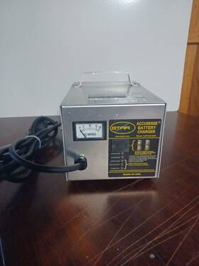 1-48027-04 Star Ev 48 Volt 17 Amp Golf Cart Charger With Car Yellow Connector