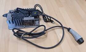 30600 Summit Ii Lester Electrical Battery Charger With Yeeda Y-60 Y60 Plug 30600 Summit Ii Lester Electrical Battery Charger With Yeeda Y-60 Y60 Plug