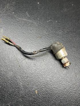 Yamaha 738685337523 Stop Switch Assembly For G1 2-cycle Gas Golf Carts