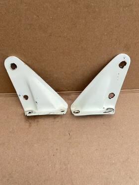 Yamaha J55-k811e-00-00 Oem Gas Golf Cart Lh And Rh Front Body Cowl Stay G2 - G9