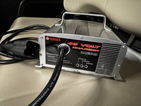 Jw9-82107-04 Yamaha Golf Cart Oem Charger Original