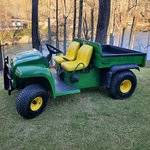 VG11696 John Deere Seat Tx 4X2 Turf Gator, Hpx ++. Fixed Price $95.00.