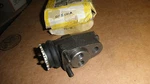 Tokico/ford COURIER#D77Z2061A Front R/h Wheel Cylinder 1977-79 Mazda B1800 Truck. Fixed Price $11.97.